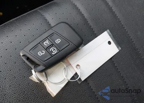 2024 Volkswagen Tiguan 2.0T Wolfsburg Edition z USA, uszkodzony, nr VIN 3VVAB7AX5RM223018